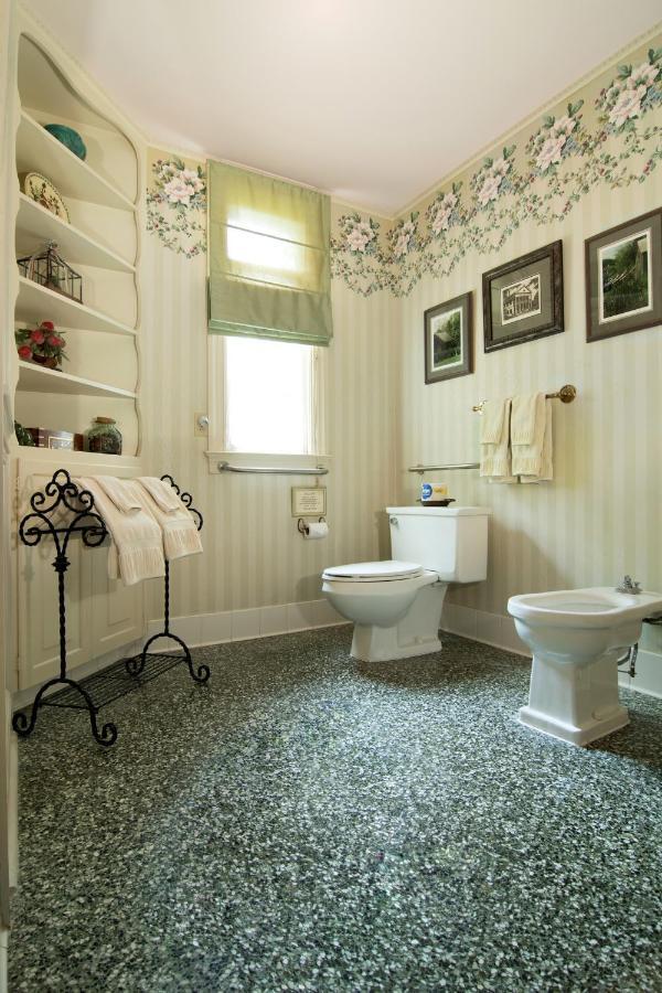 The Stockade Bed And Breakfast Baton Rouge Exterior photo
